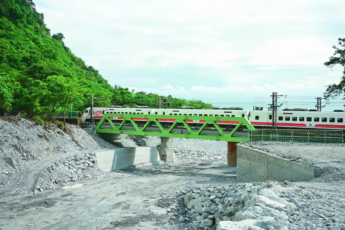 北迴線小清水溪橋 西正線通車