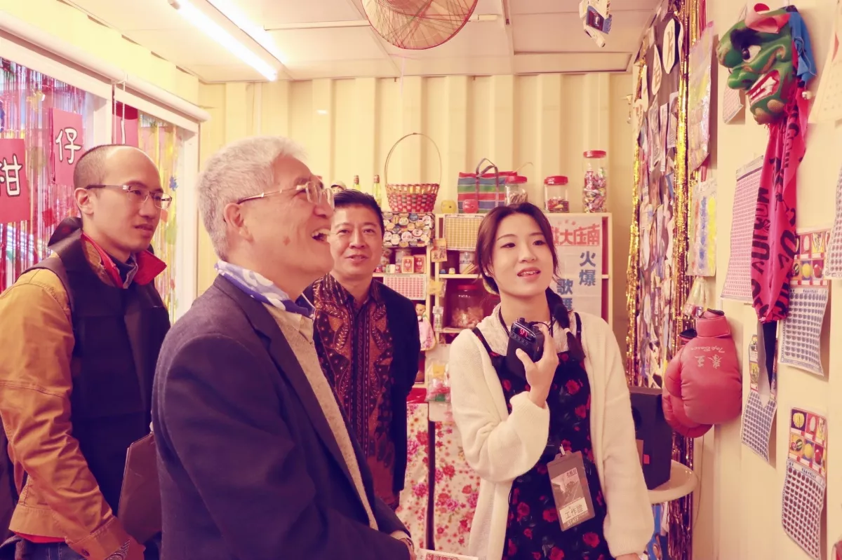 雜貨店「老柑仔」為主題  南華文創系畢展重現懷舊場景