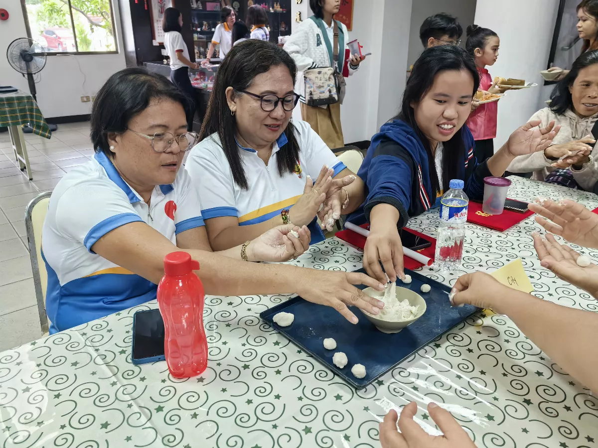 Fo Guang Shan Yuan Thong Temple Hosts 
