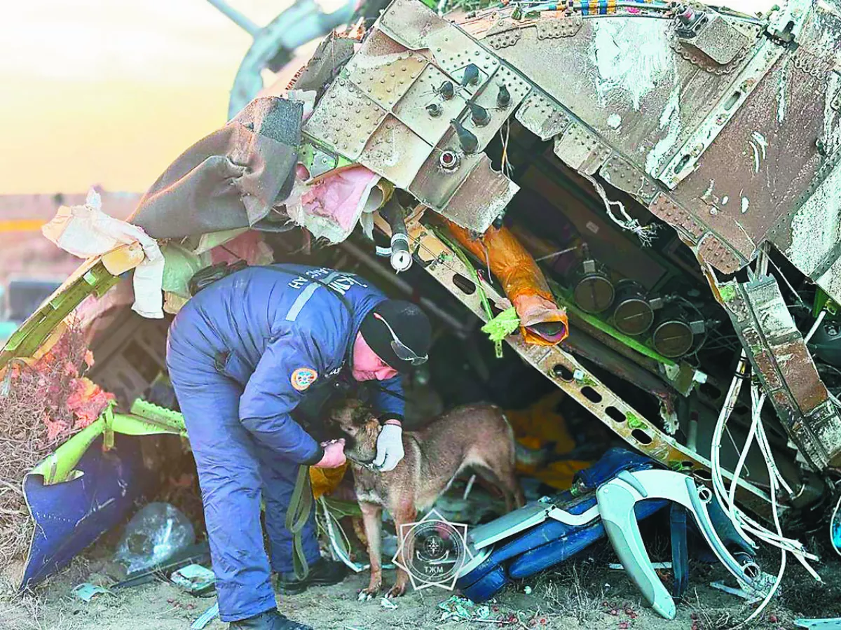 亞塞拜然客機墜毀38死 疑遭砲擊