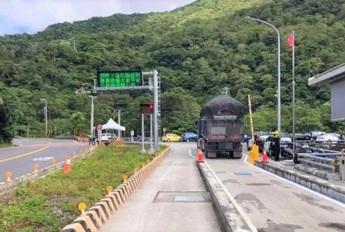 貨櫃車過磅宣導期  延後至2025年底