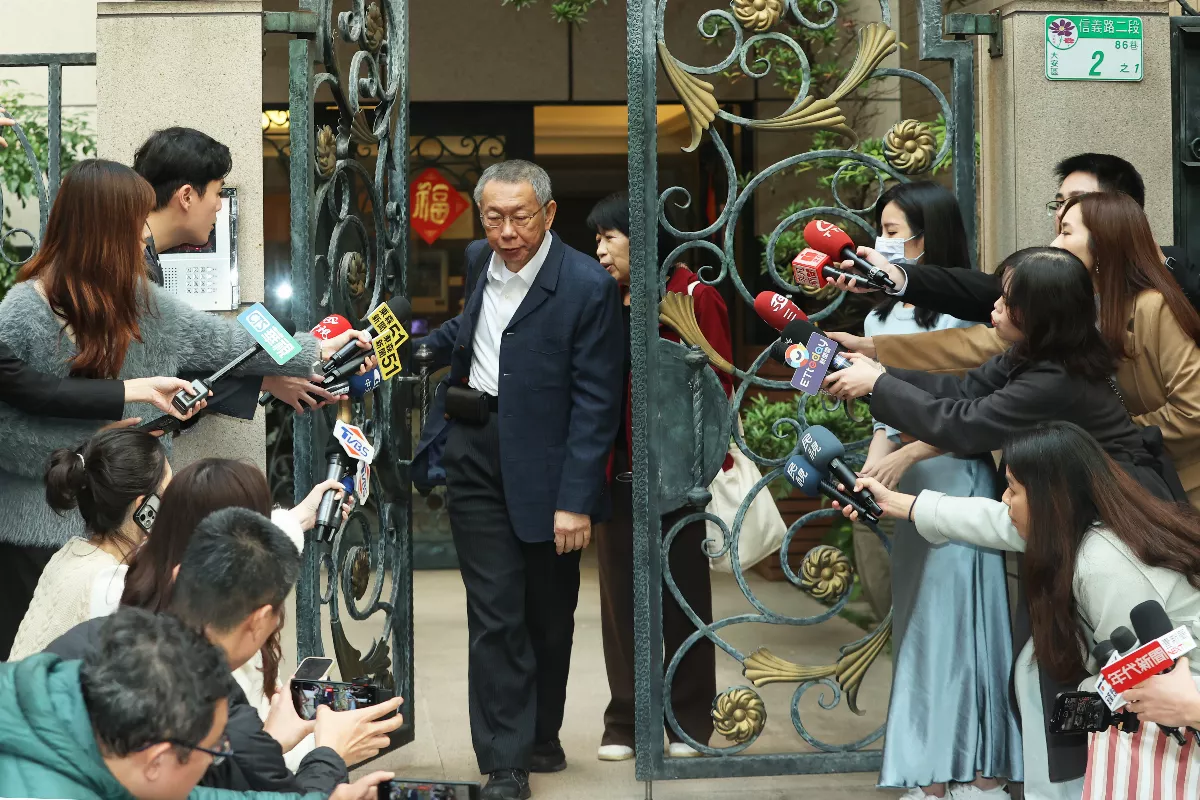 柯文哲元旦加班開黨內會議 預料請辭案成焦點