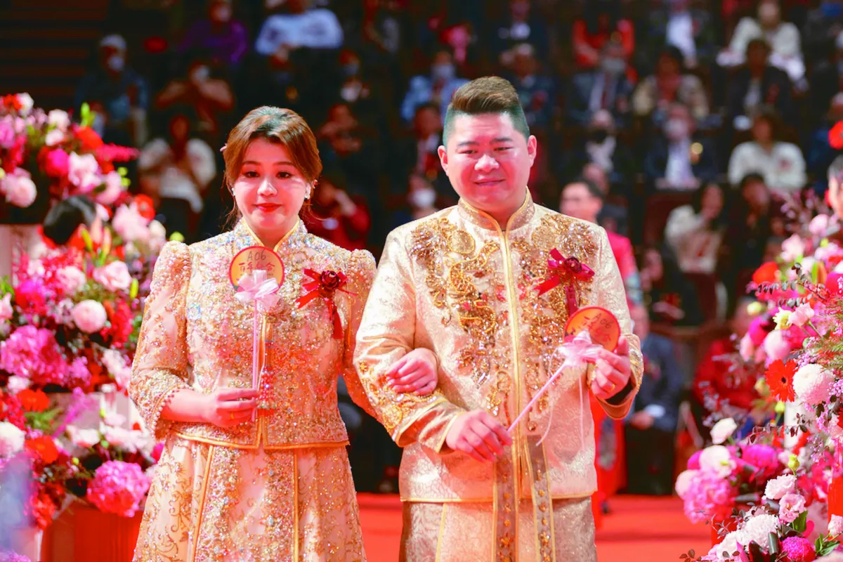 葉珅瑋、謝芳竹  菩薩加持步上婚姻