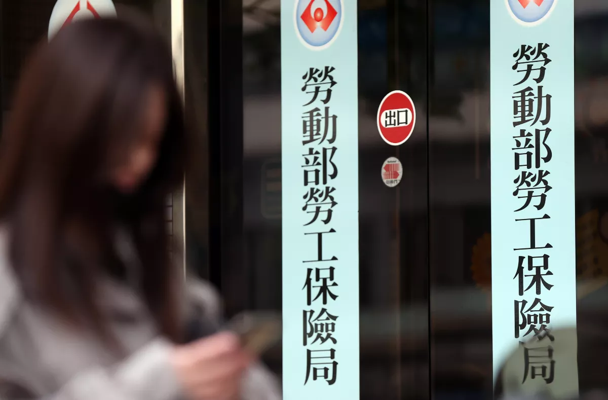 勞保投保上限逾8年未調 逾300萬人面臨高薪低報