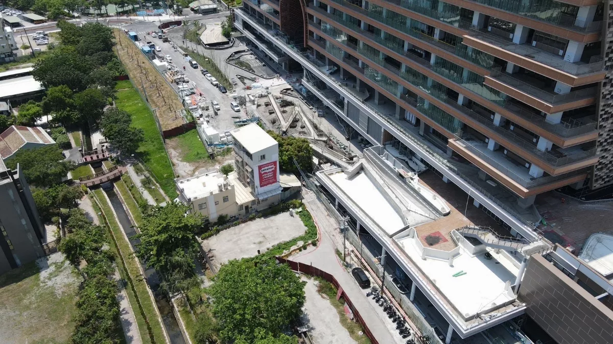 僵持8年釘子戶點頭 鳳山車站南側道路要通了