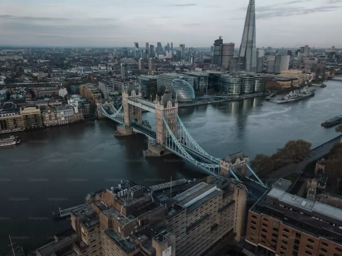 英國電子旅遊憑證生效 入境轉機都要申辦