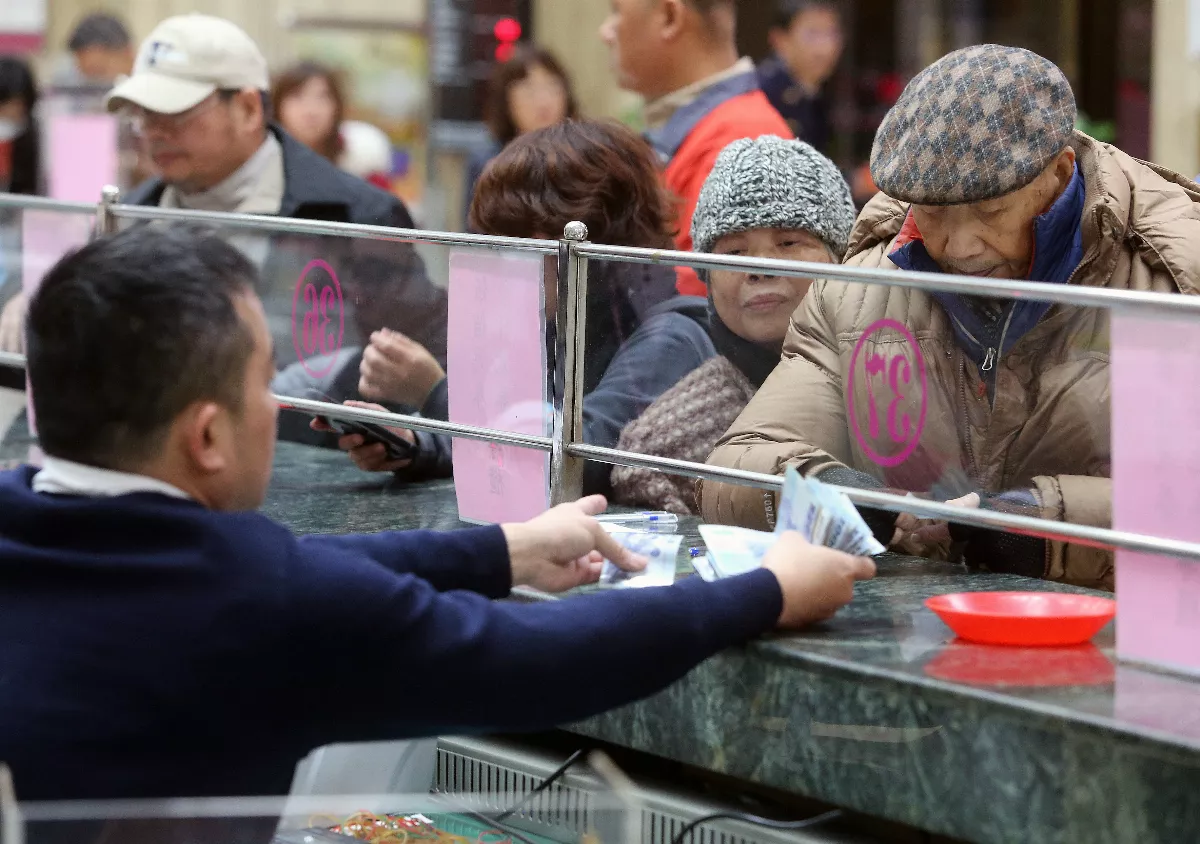 銀行員淪詐團內鬼 金管會證實調查中