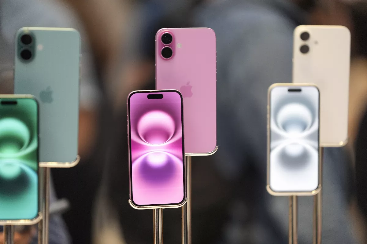 蘋果將推平價版iPhone 富士康加碼招工