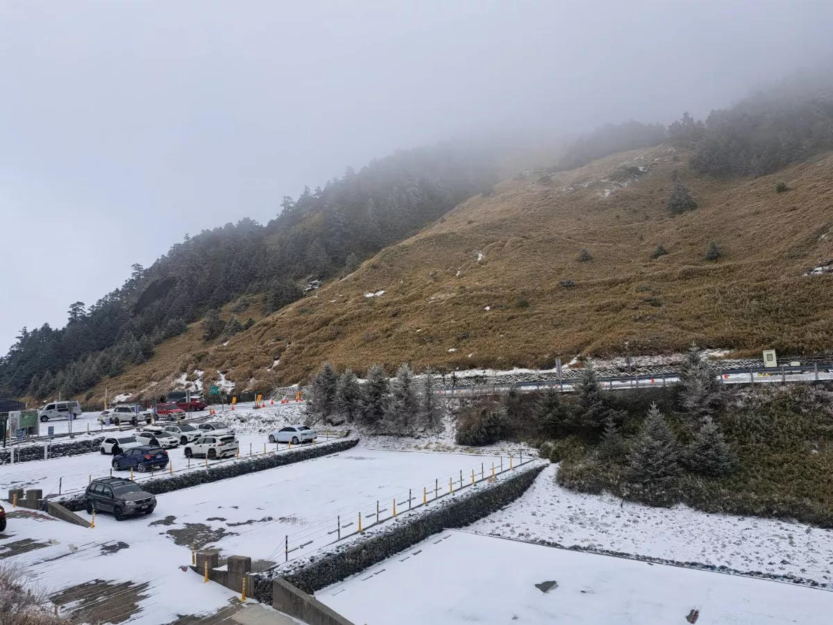 冷氣團持續增強 合歡山積雪3公分
