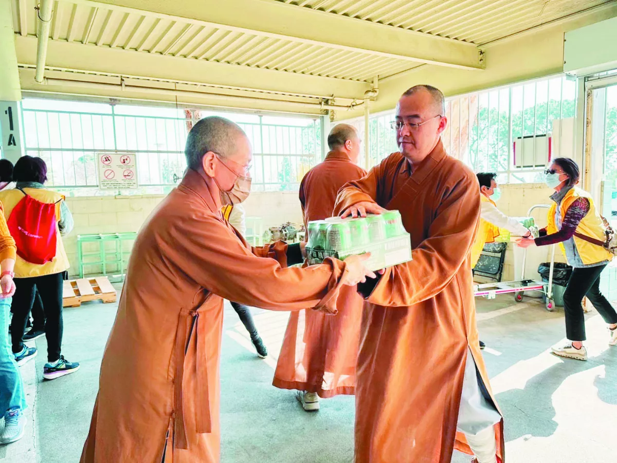 洛杉磯野火 西來寺佛光人持續救災 