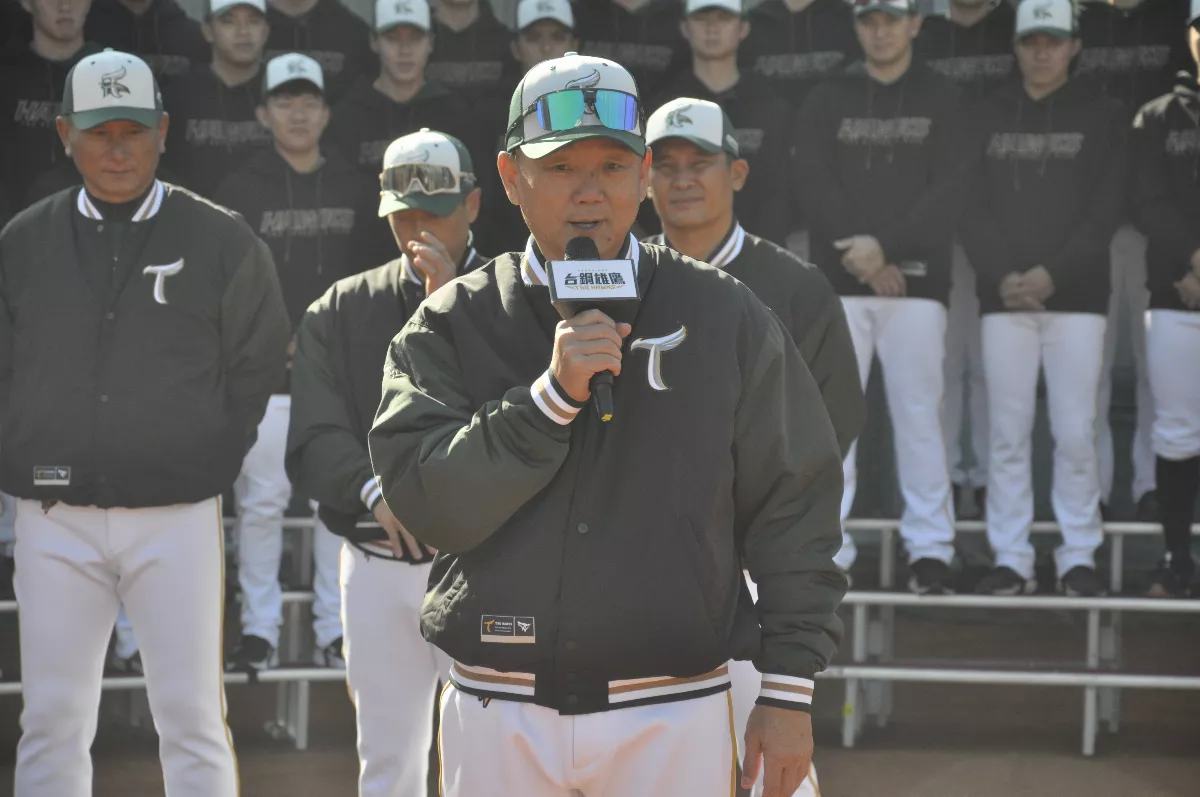 中職／感謝球迷去年很厚道 洪總新年目標進季後賽
