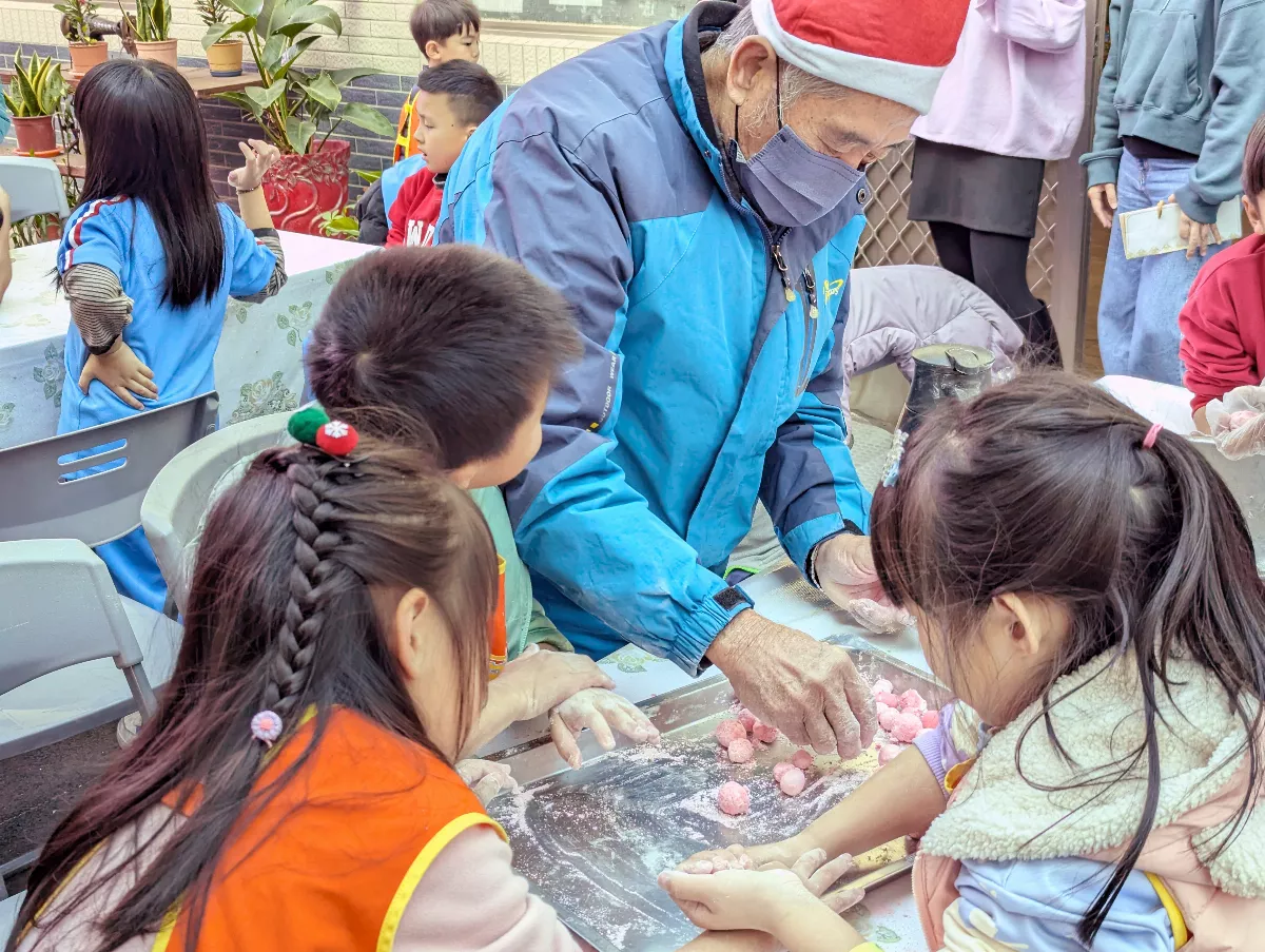 憂鬱症與失智症高度關聯 增加互動有助緩解
