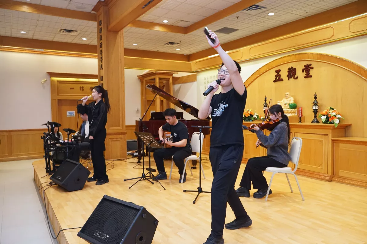 Fo Guang Shan Toronto Brings Warmth and Joy to International Students with Year-End Reunion