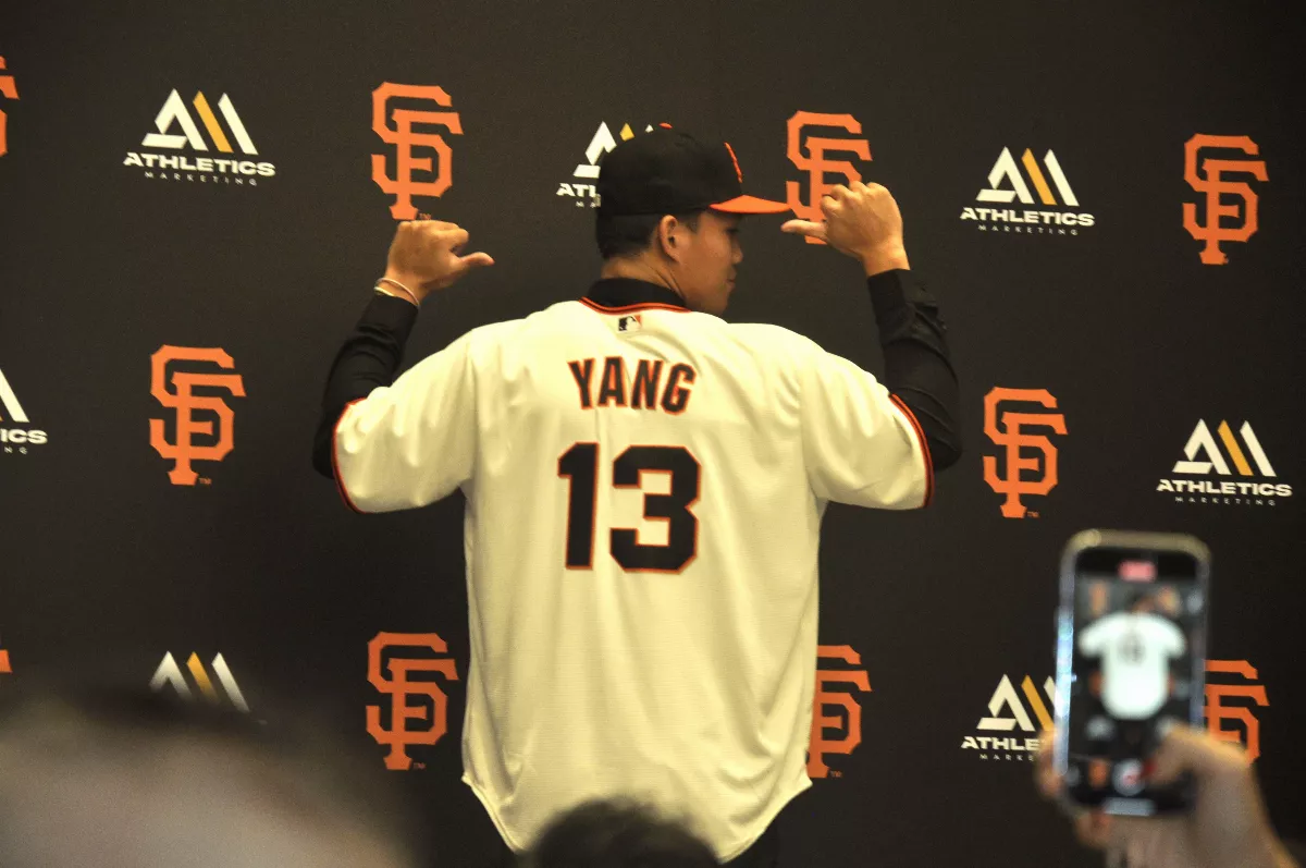 MLB／陽念希目標5年登大聯盟 旅美上網靠鄧愷威罩