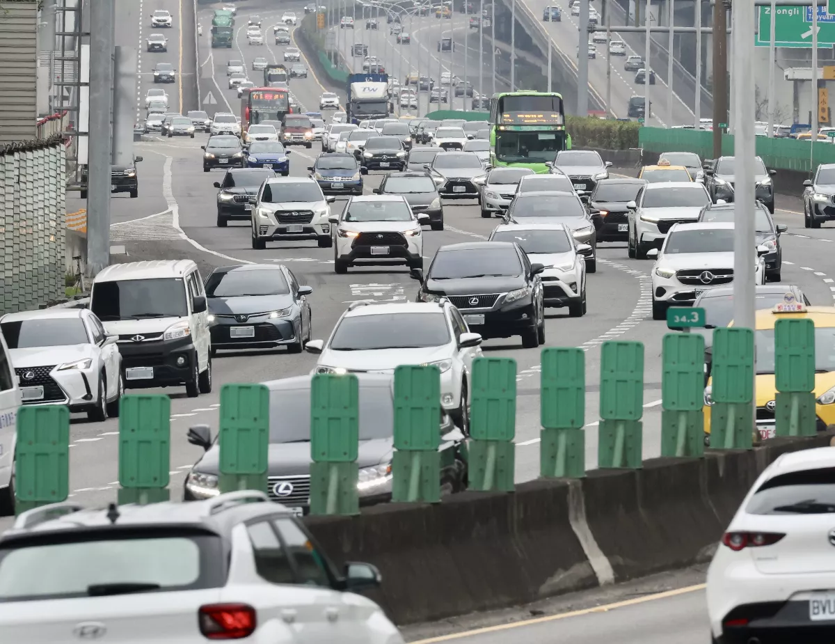 小年夜國道路況 高公局估上午7路段塞車