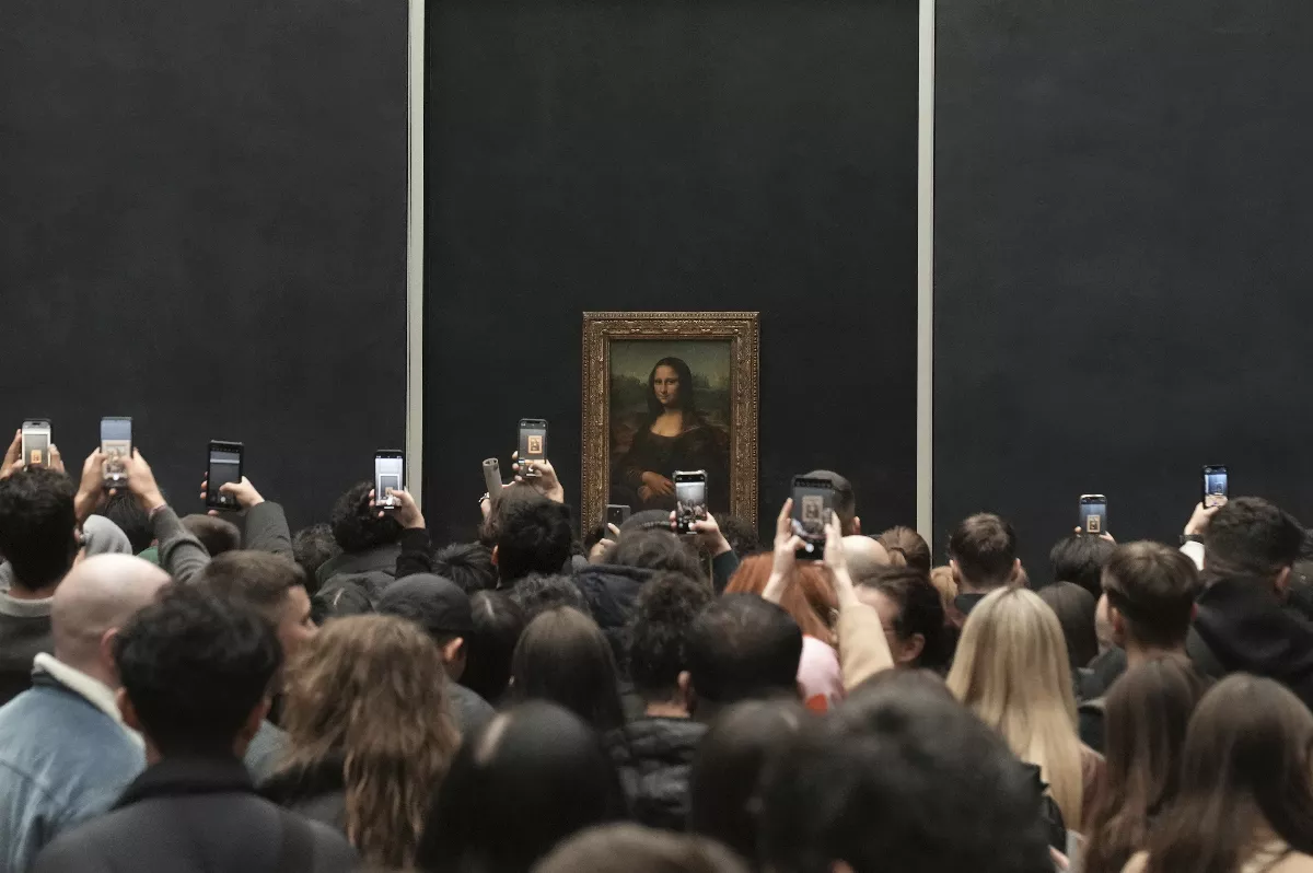 羅浮宮不堪人潮負荷 法總統承諾整修擴建