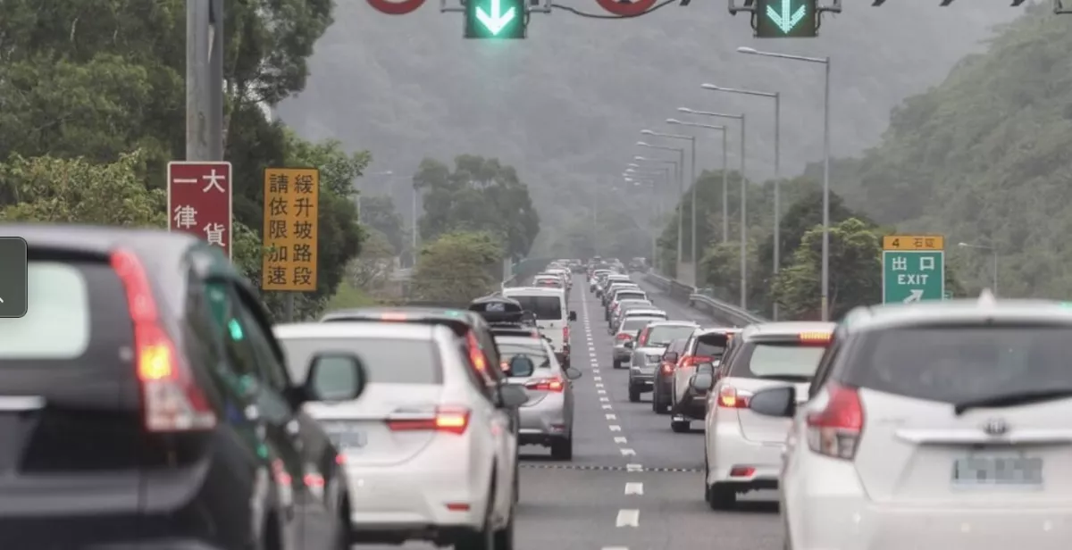 回娘家出遊車潮  預測初二有18地雷路段