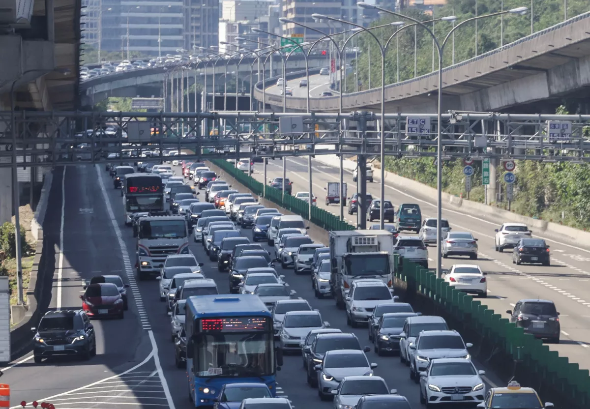 初三估現旅遊車潮 「這些景點」等19路段恐壅塞
