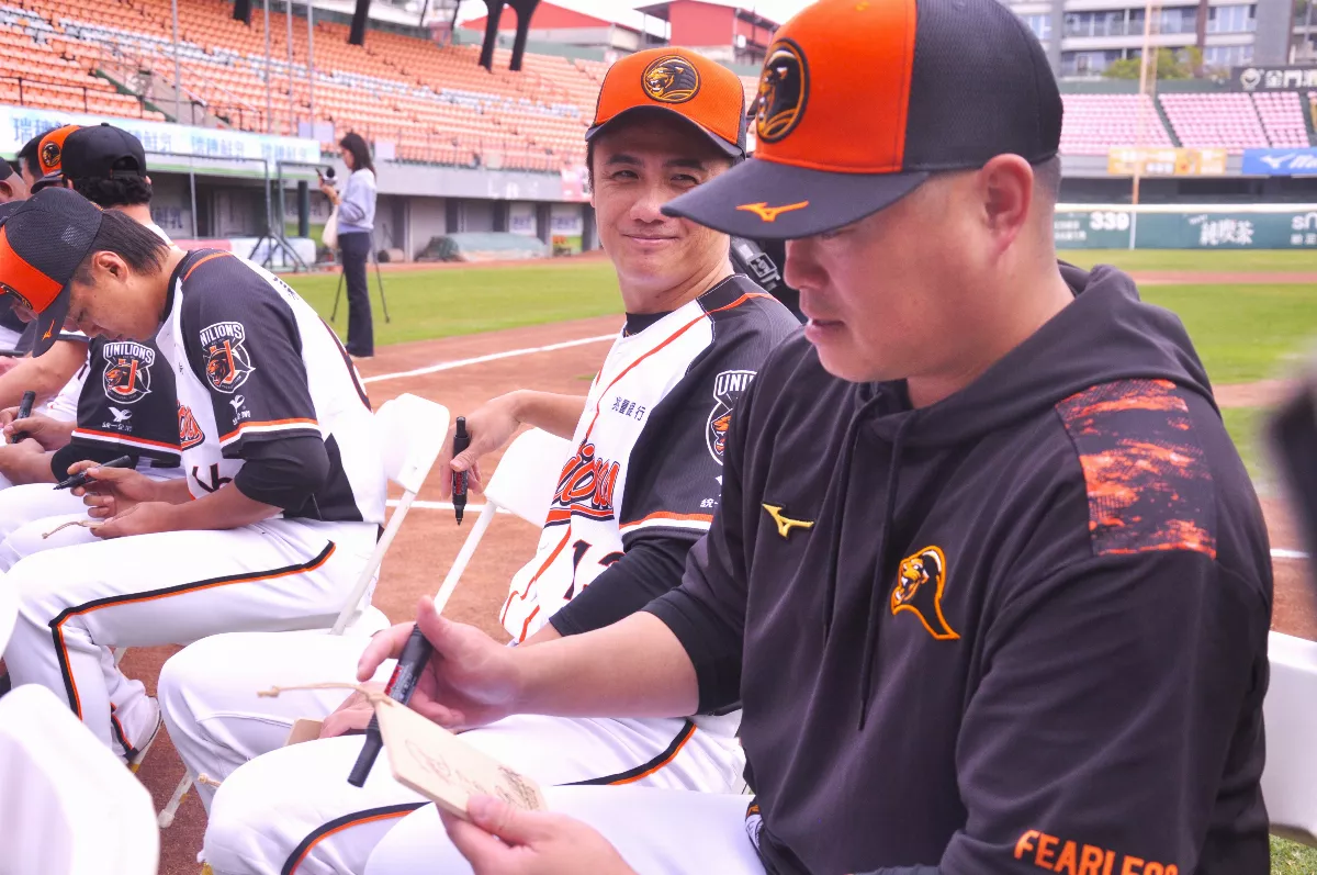 中職／陳鏞基今年專心當球員 還要督促胡金龍守備