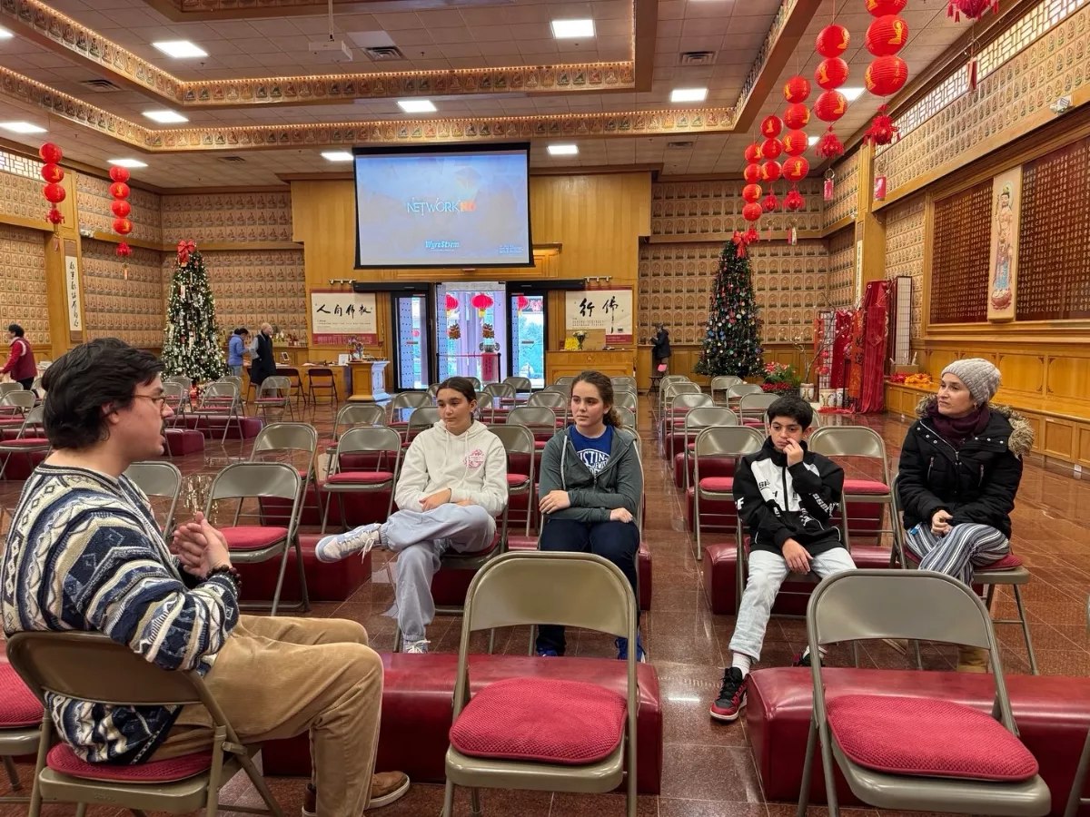 Austin Jewish Academy Visits Xiang Yun Temple