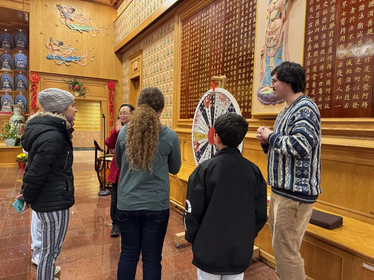 Austin Jewish Academy Visits Xiang Yun Temple