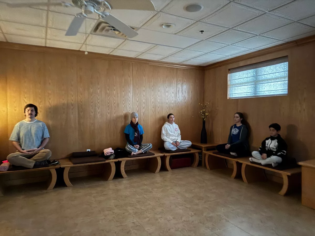 Austin Jewish Academy Visits Xiang Yun Temple