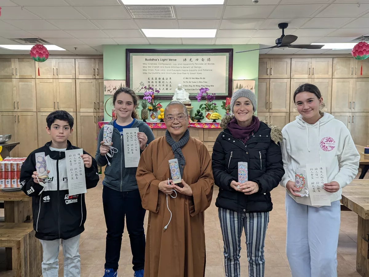 Austin Jewish Academy Visits Xiang Yun Temple