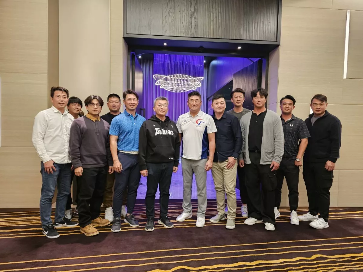 經典賽／辜仲諒宴請教練團 送名錶「停在12強奪冠瞬間」