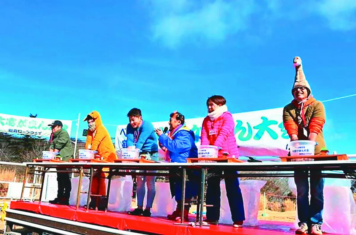 日耐寒賽  -4℃吃冰、爬冰、做針線活