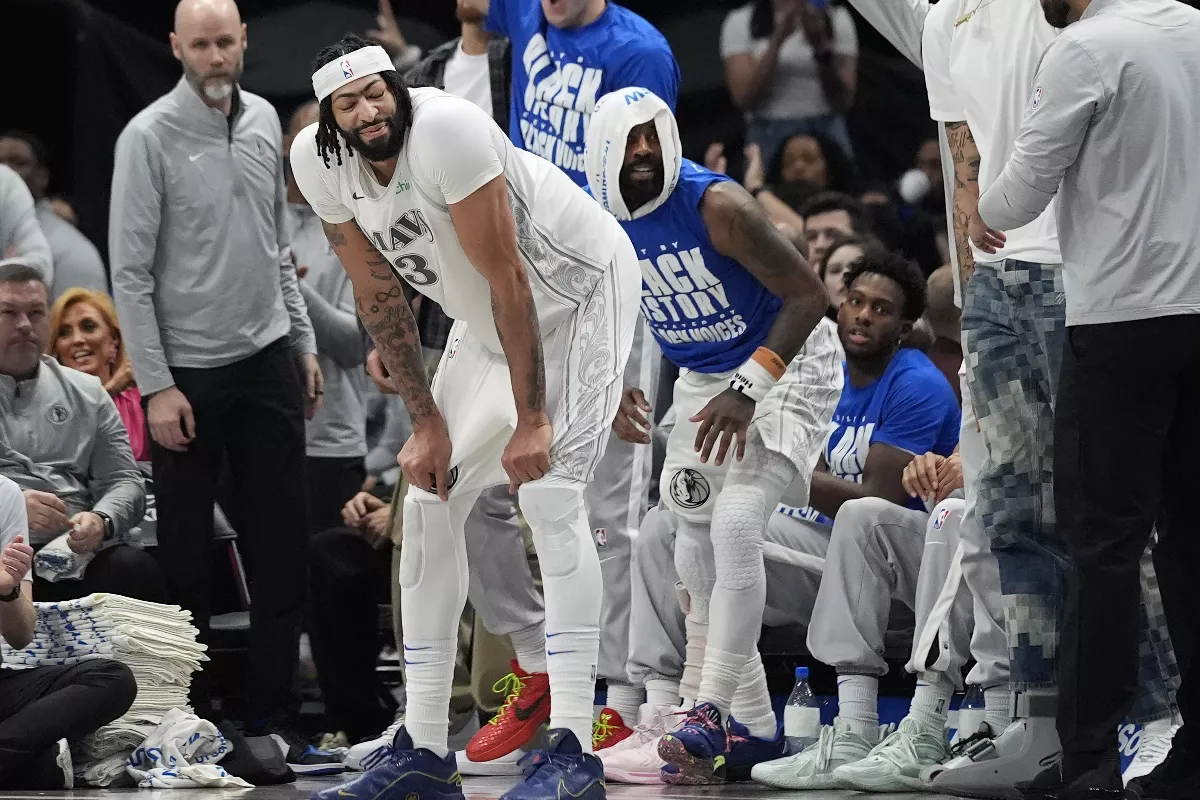 NBA／獨行俠球迷雪上加霜 戴維斯打1場休數周