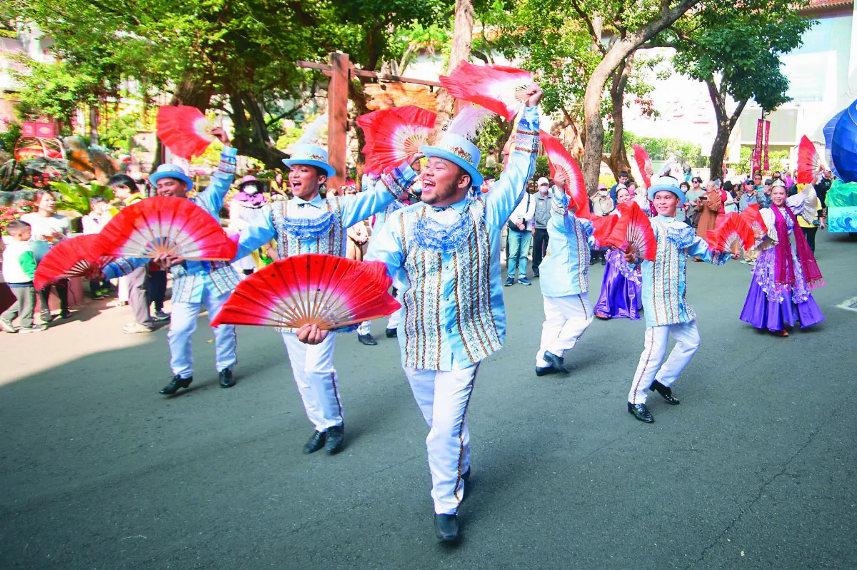 悉達多家族、宿霧藝術學院 感恩獻藝