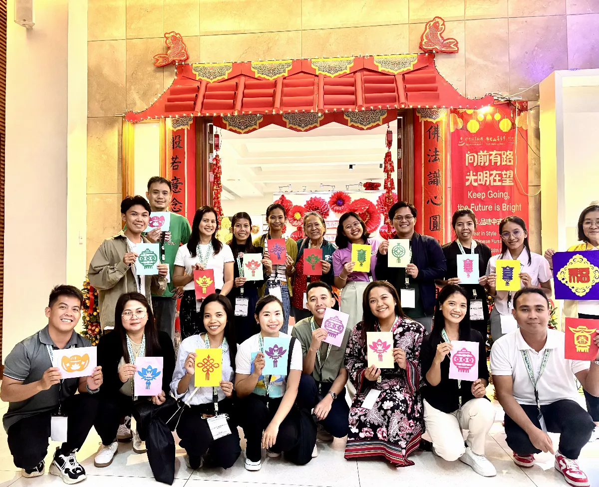 Through the Lens of Creativity: A Journey of Chinese Furniture and Culture with Mindoro TAG Teachers & St. Scholastica's College-Manila