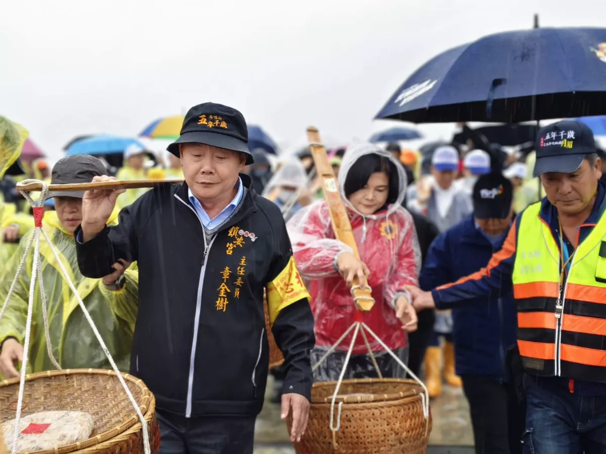 雲林無形民俗資產 吃飯擔雨中登場