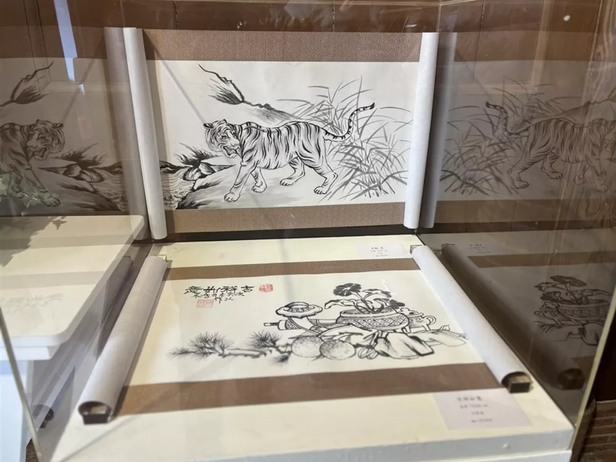 傳統彩繪名師陳穎派紀念展開展　 展出25件珍貴手稿