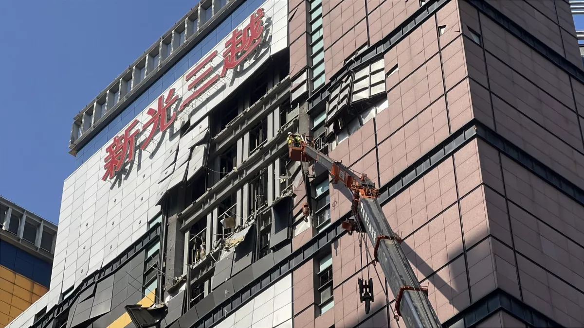 外牆碎片懸掛危險  新光三越申請整修遭退件