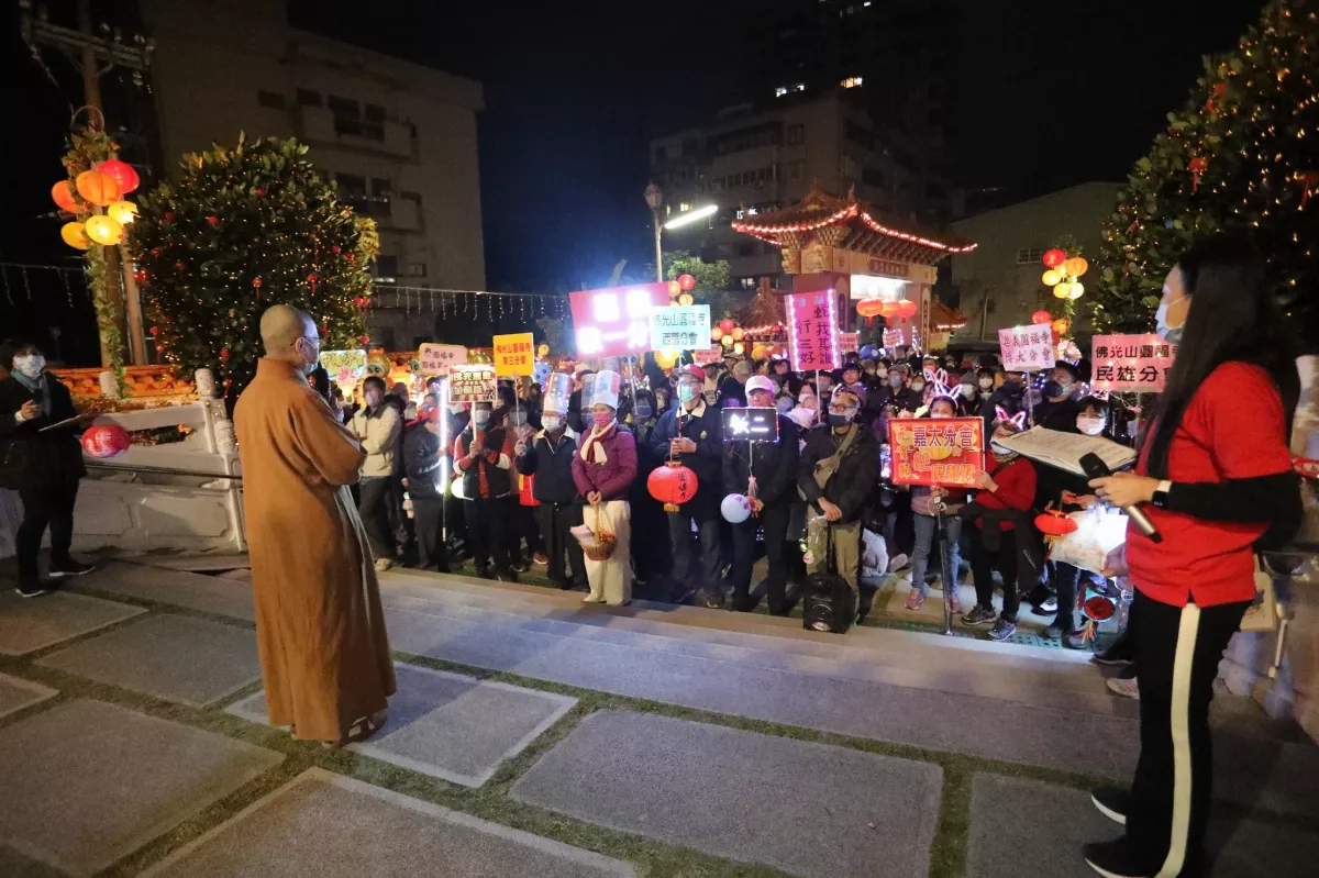 圓福寺提燈踩街 佛光人慶元宵
