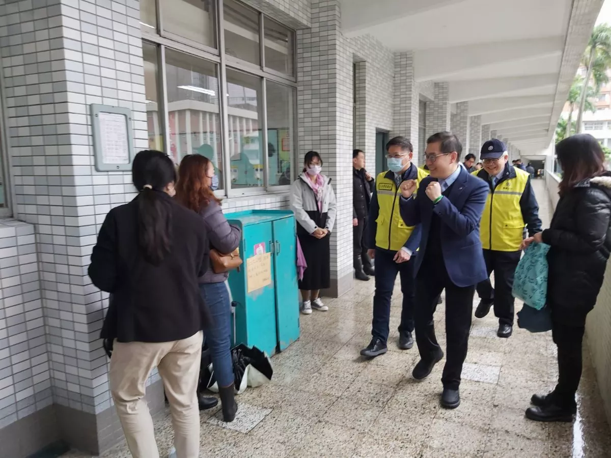 台鐵開缺正取699人 到考率7成5、估錄取率2成1