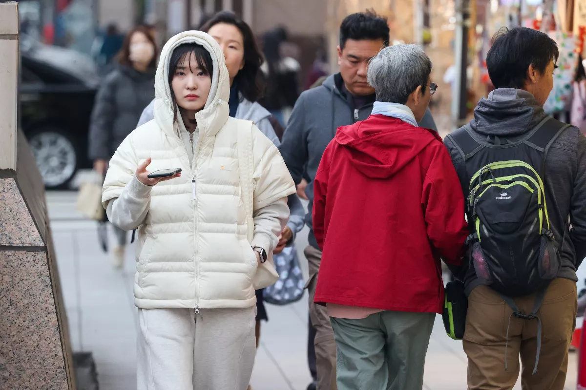25日白天回溫 228連假有望好天氣