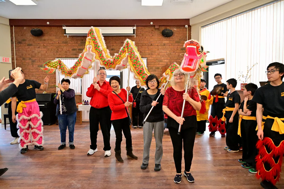 Fo Guang Shan Toronto Shares Lunar New Year Traditions with Seniors