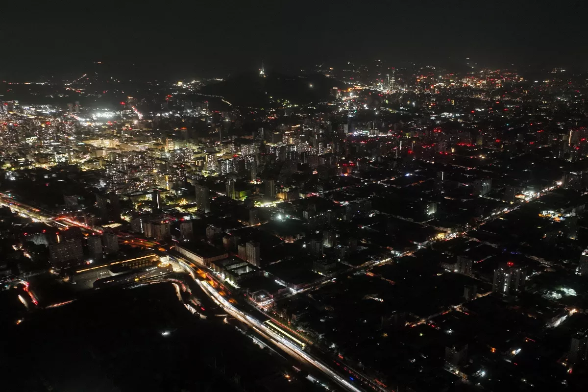 智利大停電全國宣布緊急狀態 首都全黑網路交通癱瘓