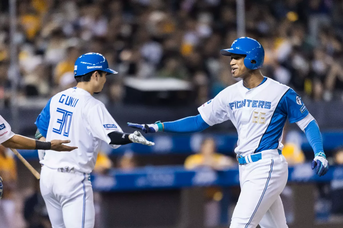 棒球／萬波、清宮開轟 火腿連2天完封大獲全勝