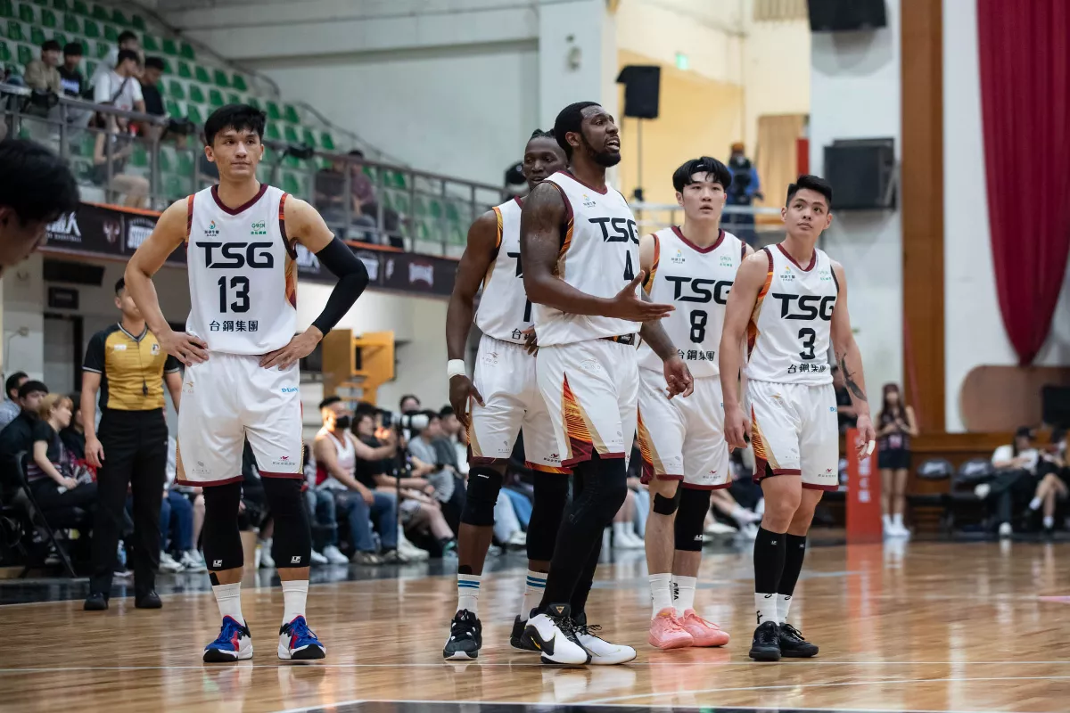 PLG／獵鷹險勝鋼鐵人 季後賽門票到手