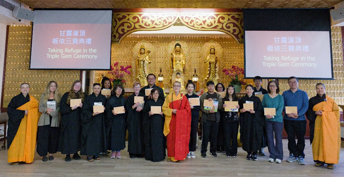 Establishing Faith Through Taking Refuge in the Triple Gem: Fo Guang Shan Hsi Fang Temple Guides the Path of Practice