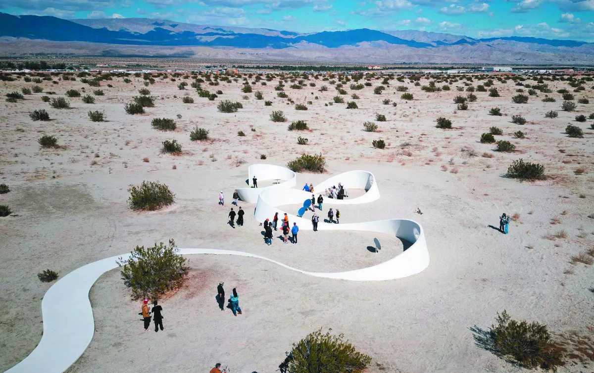 沙漠變藝術展間