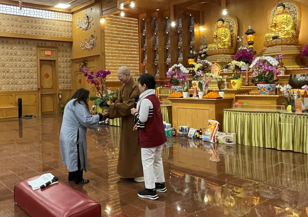 Venerable Bilian from Jade Peace Temple Led Devotees on a Visit to Xiang Yun Temple, Fulfilling New Year Celebration