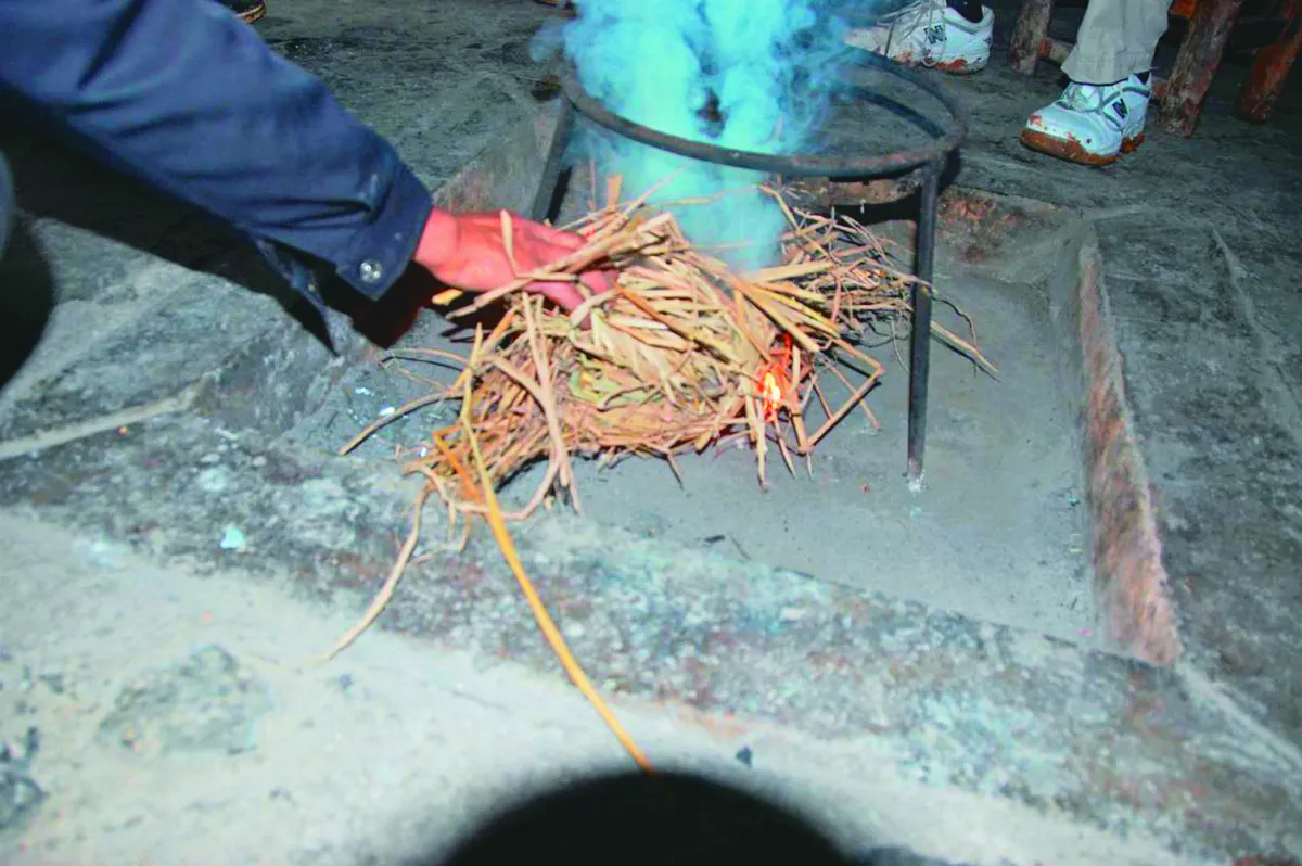 【走進大西南】西南民族家屋的火塘與鐵三角