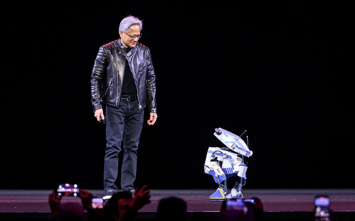 人形機器人小藍登場引歡呼　黃仁勳GTC演講12大亮點看這邊  