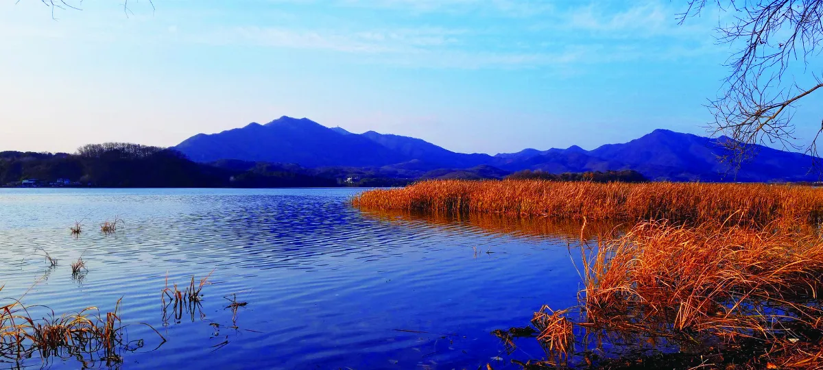 水流成「川」