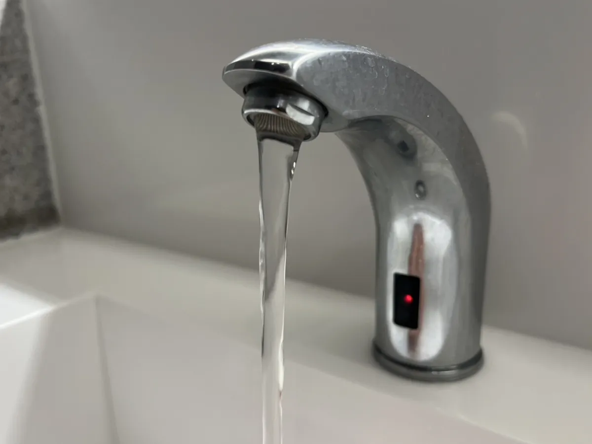 環保局抽樣檢測 認證北市自來水「最適合飲用」