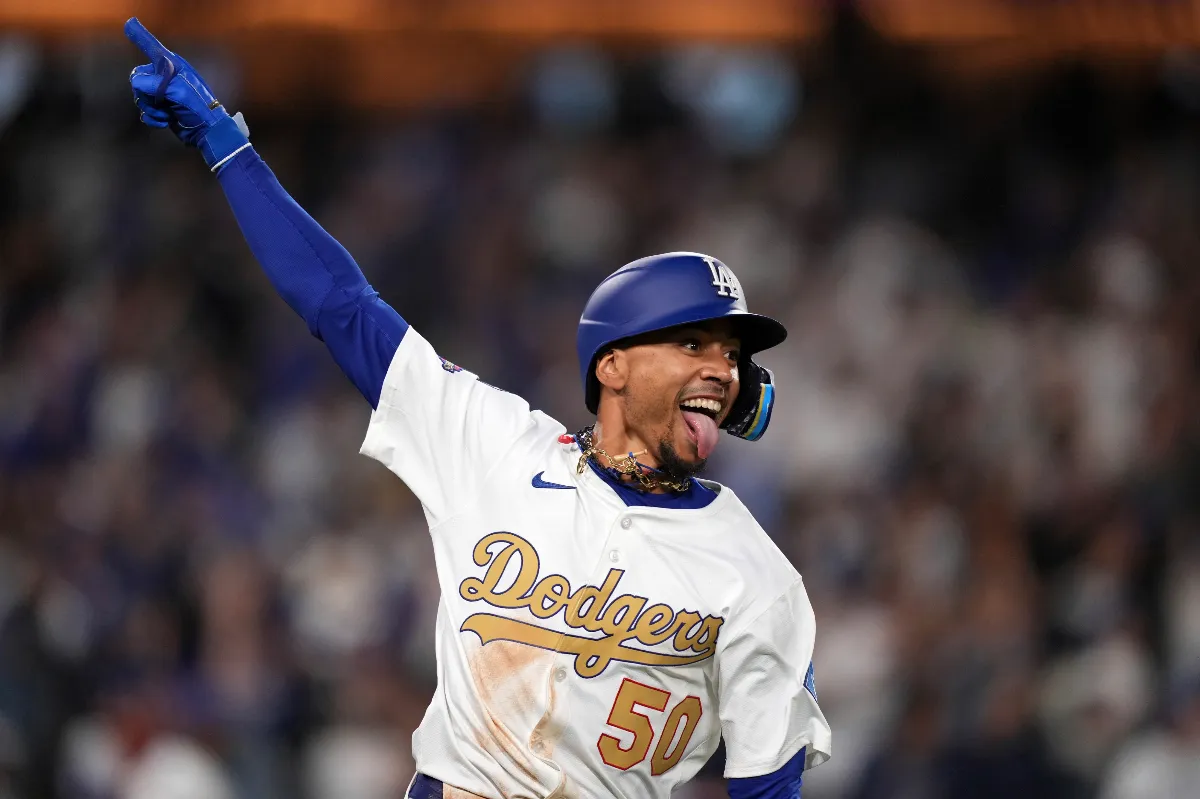 MLB／賽前拿到冠軍戒 道奇貝茲延長賽再見轟